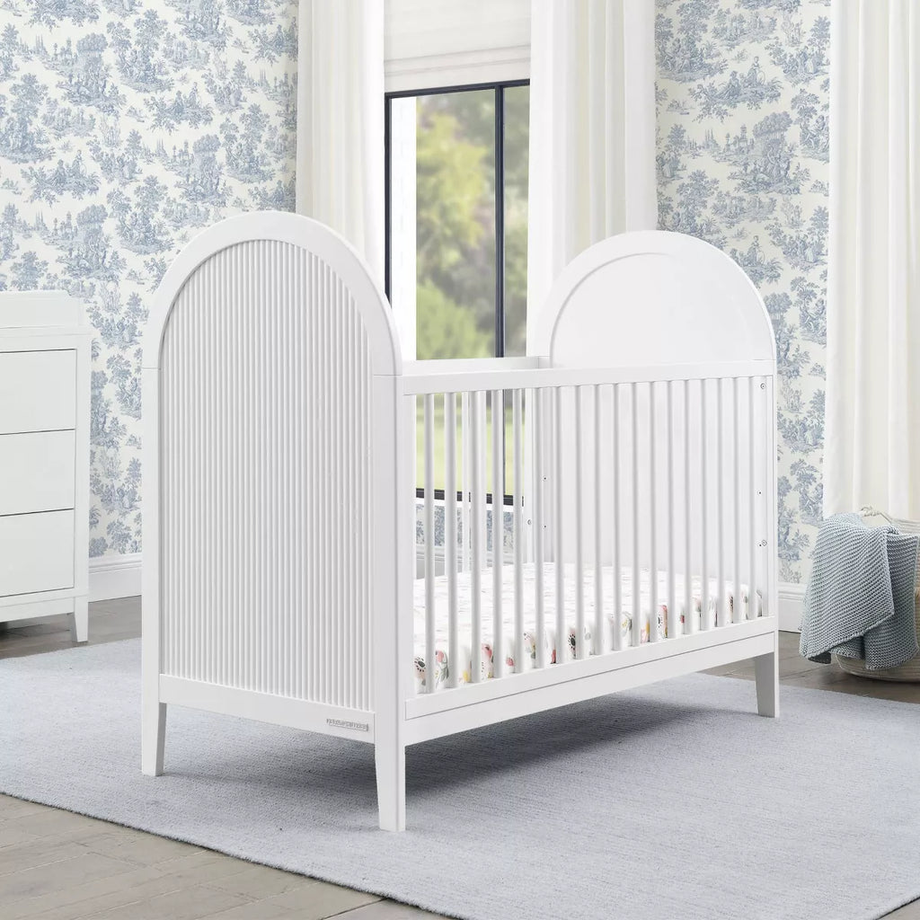 Delta Children Eloise 4-in-1 Convertible Crib – GREENGUARD Gold Certified